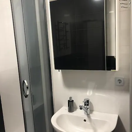 Апартаменты В Новом Доме Рядом С Центром Apartment *